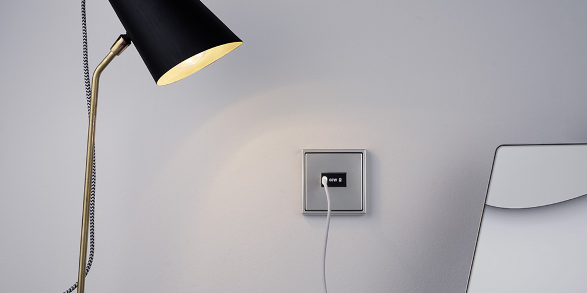 Ladegerät USB PD 60 bei Elektro Menzel Inh. Schlenker Christian in Wegeleben