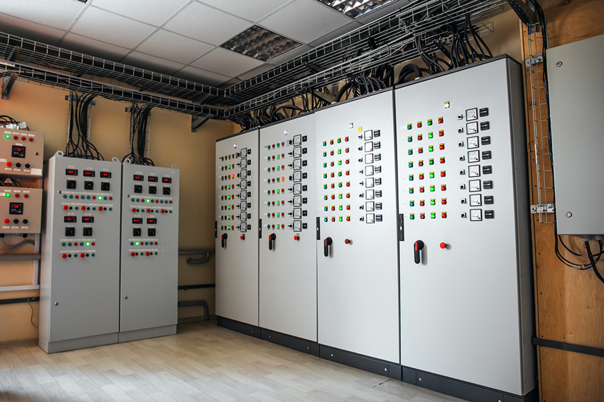 Schalt­anlagen­bau bei Elektro Menzel Inh. Schlenker Christian in Wegeleben